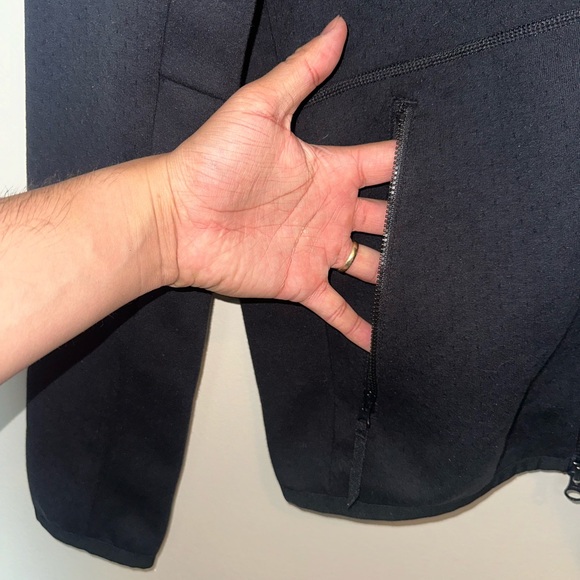 Adidas Size S - Picture 6 of 9